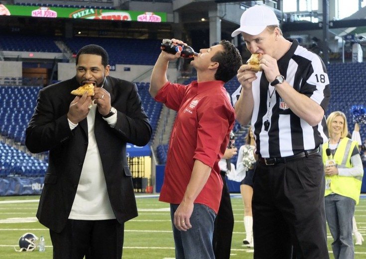 Peyton Manning, Jerome Bettis and Papa John's founder John Schnatter at a commercial shoot